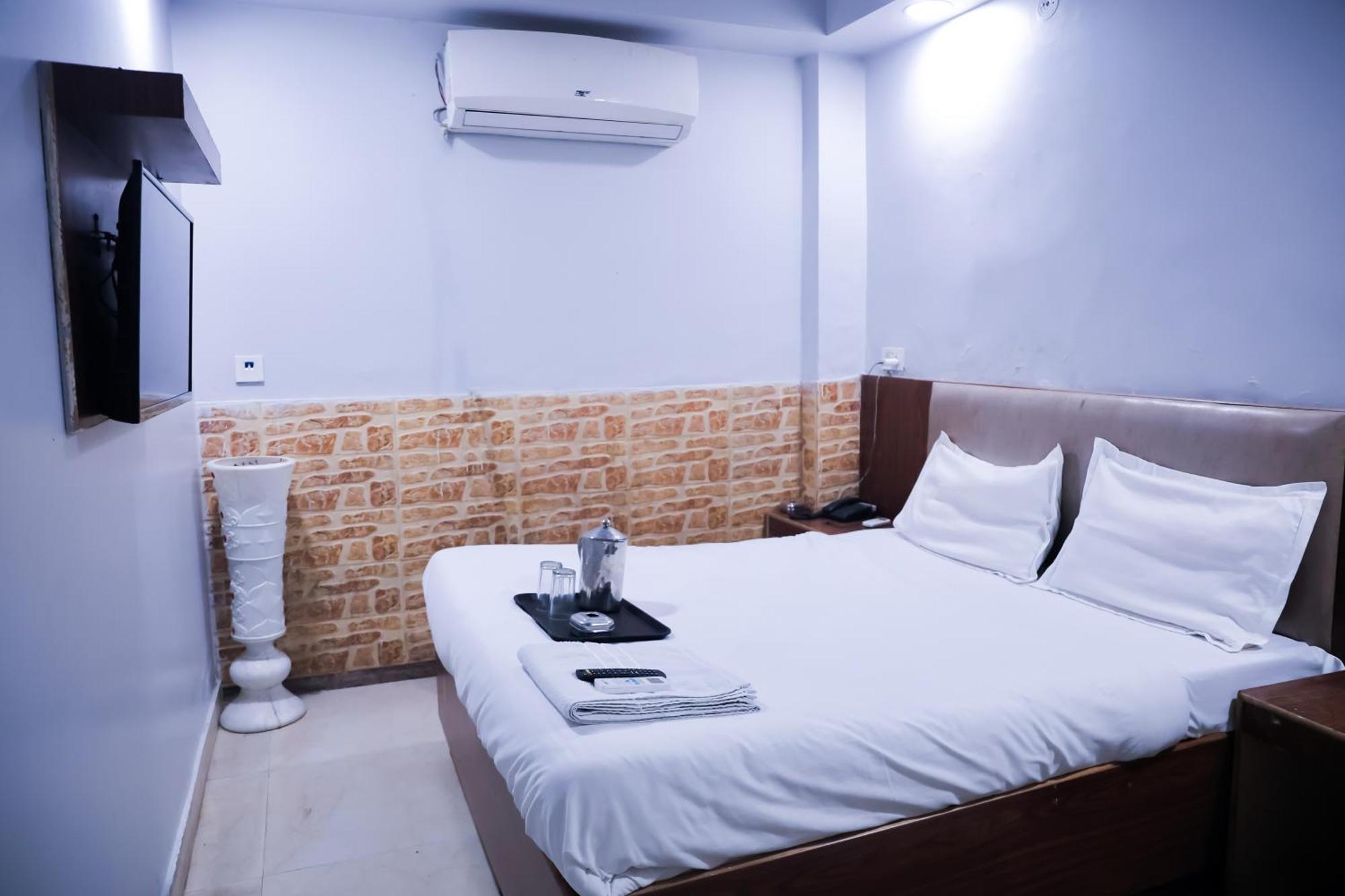 Mannat Stay Hotel - Laxmi Nagar Nové Dillí Exteriér fotografie